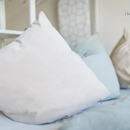 Serviced Mit Netflix Und Wlan Im Zentrum Apartamento *